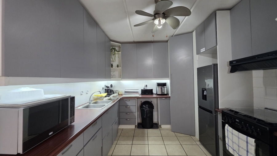 3 Bedroom Property for Sale in Twee Kuilen Western Cape